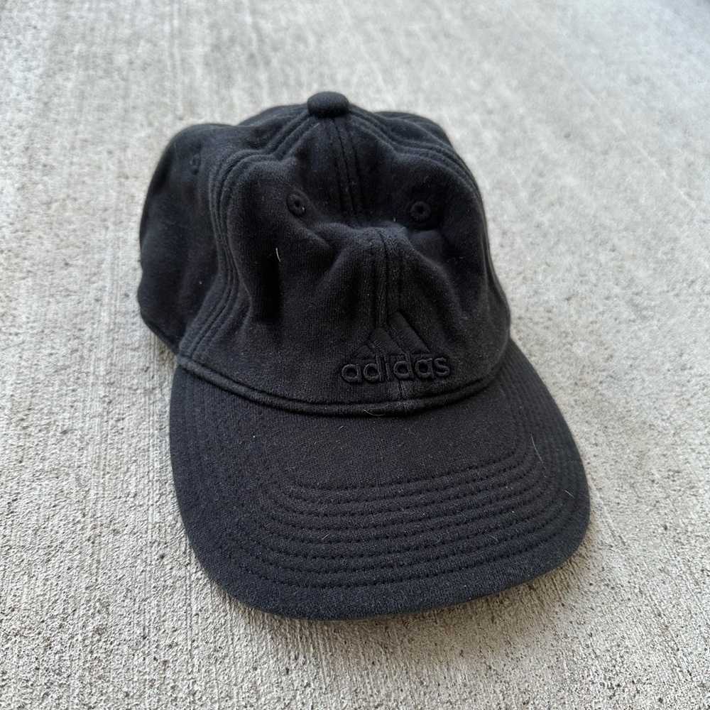 Adidas Women's Golf Hat Saturday 2.0 Cap Victory fits Aeroready Black